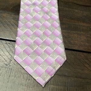 Men’s Arrow, purple and silver silk tie.
